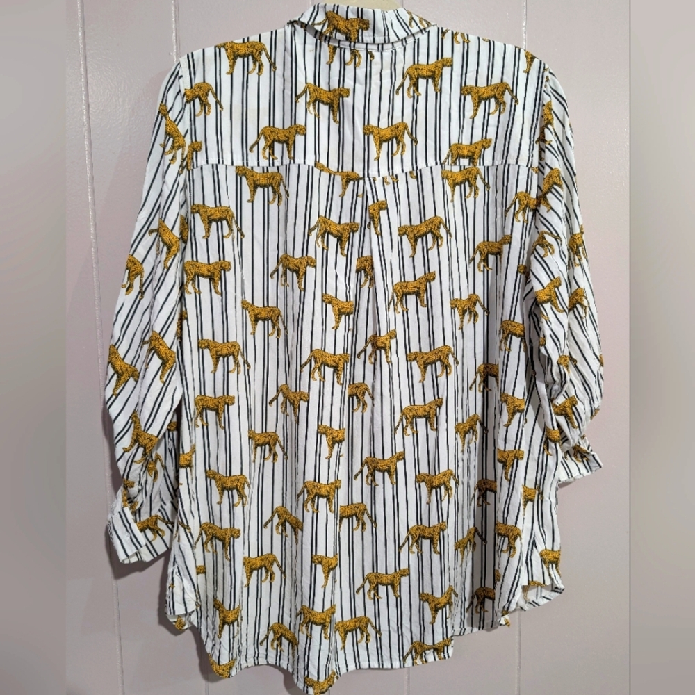 Jane And Delancey Cheetah Blouse Size 1X - Picture 6 of 6
